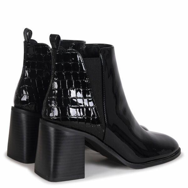 Classic Leather Boots – Timeless Style for Every Occasion - Image 4