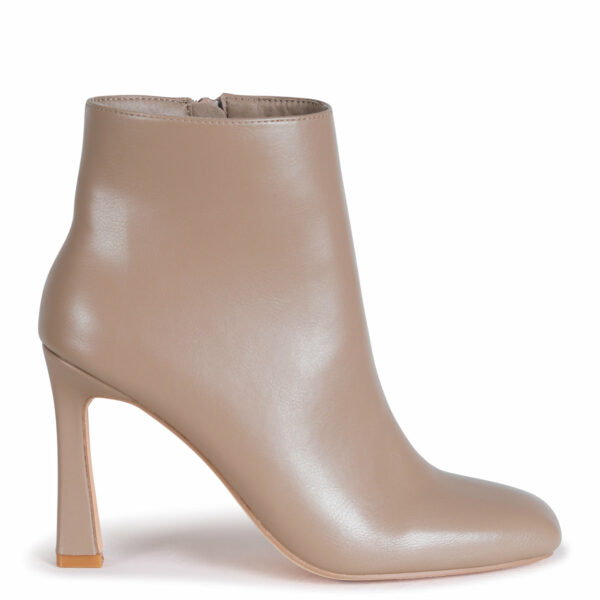 Eco-Friendly Boots – Sustainable Style Without Compromise - Image 2