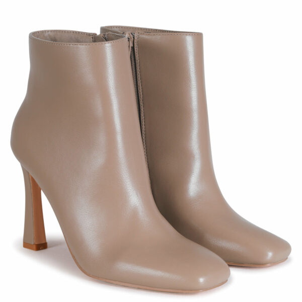 Eco-Friendly Boots – Sustainable Style Without Compromise - Image 3